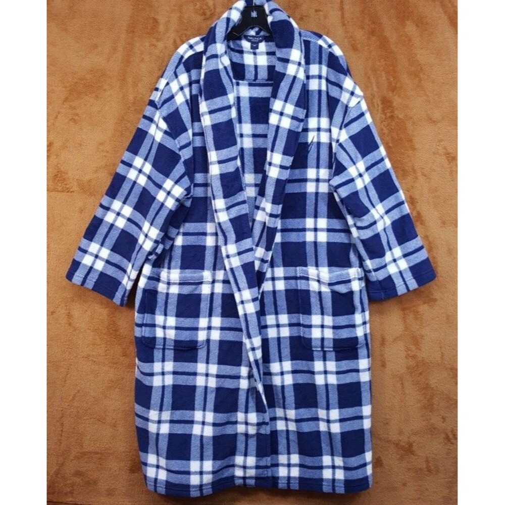 NAUTICA Robe Mens Blue White Plaid Check Plush Fleece Pockets Cozy OS No Belt